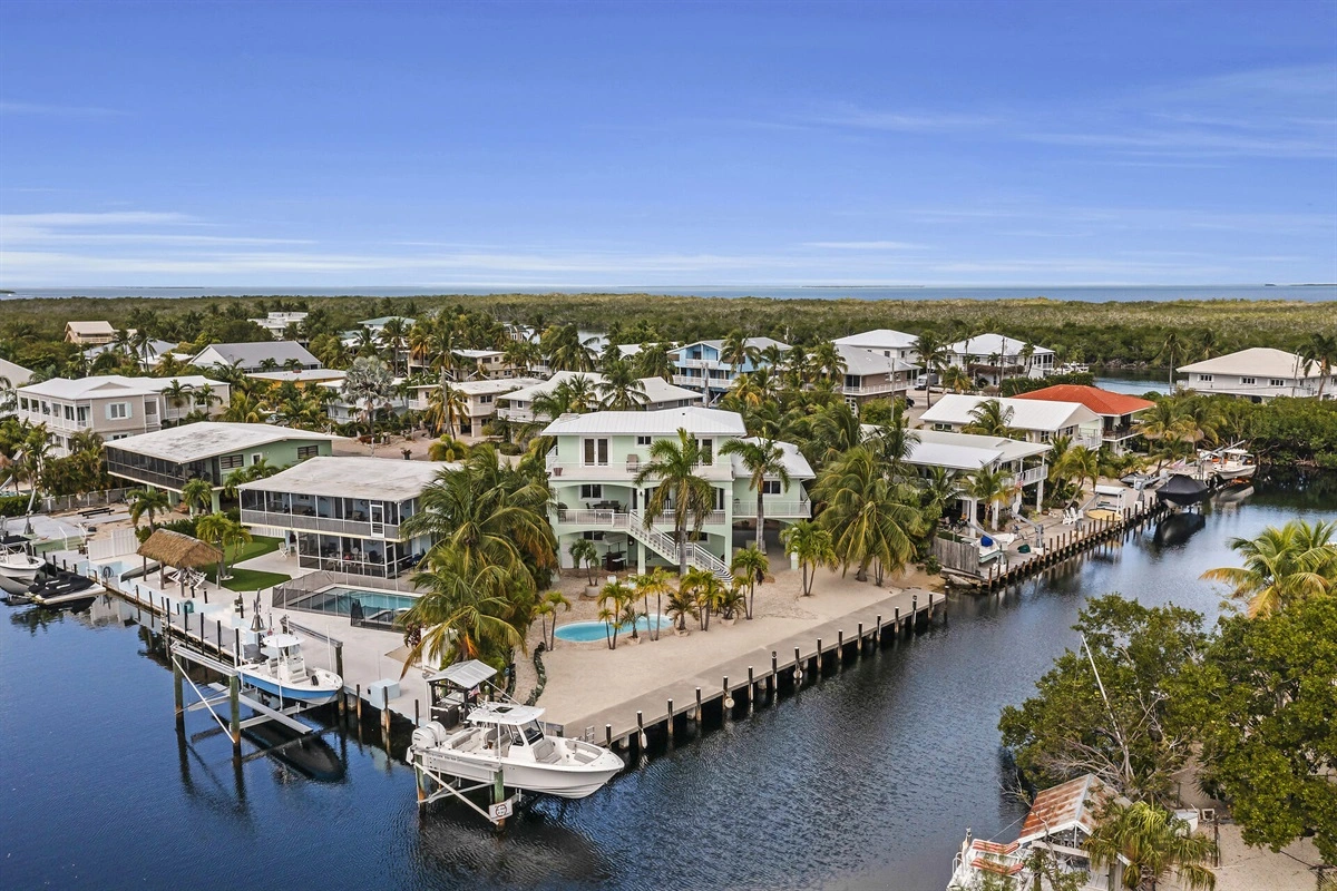 Waterfront area near Palm Harbor & Largo, FL where we provide air duct cleaning service