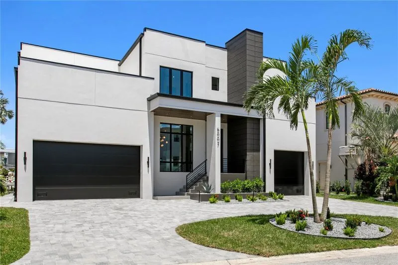 Historic home typical of South Tampa, FL neighborhoods like Hyde Park and Palma Ceia